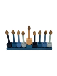 חנוכיה מעץ